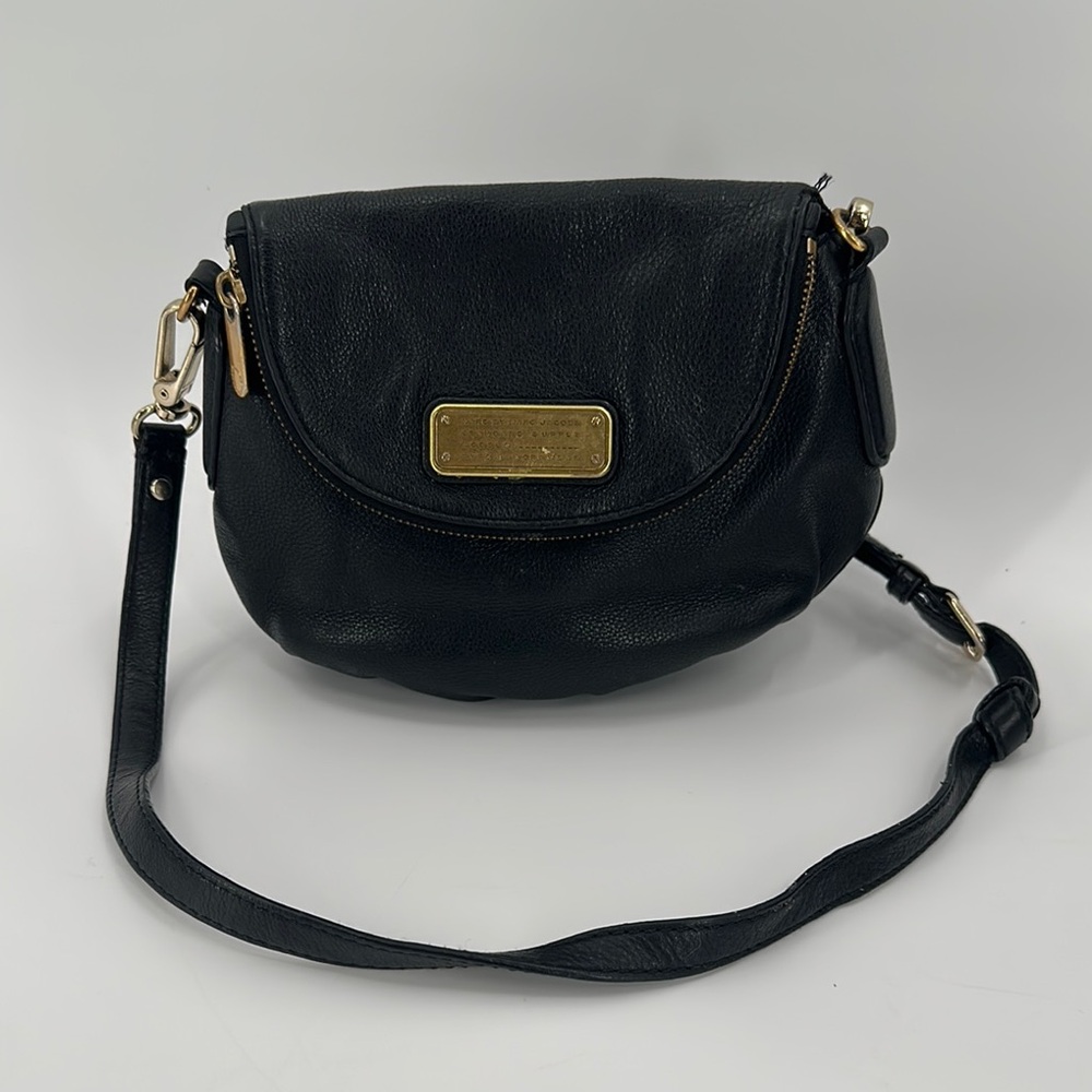 EUC Marc Jacobs Iconic Medium Natasha Style Black Pebble Leather Crossbody Bag